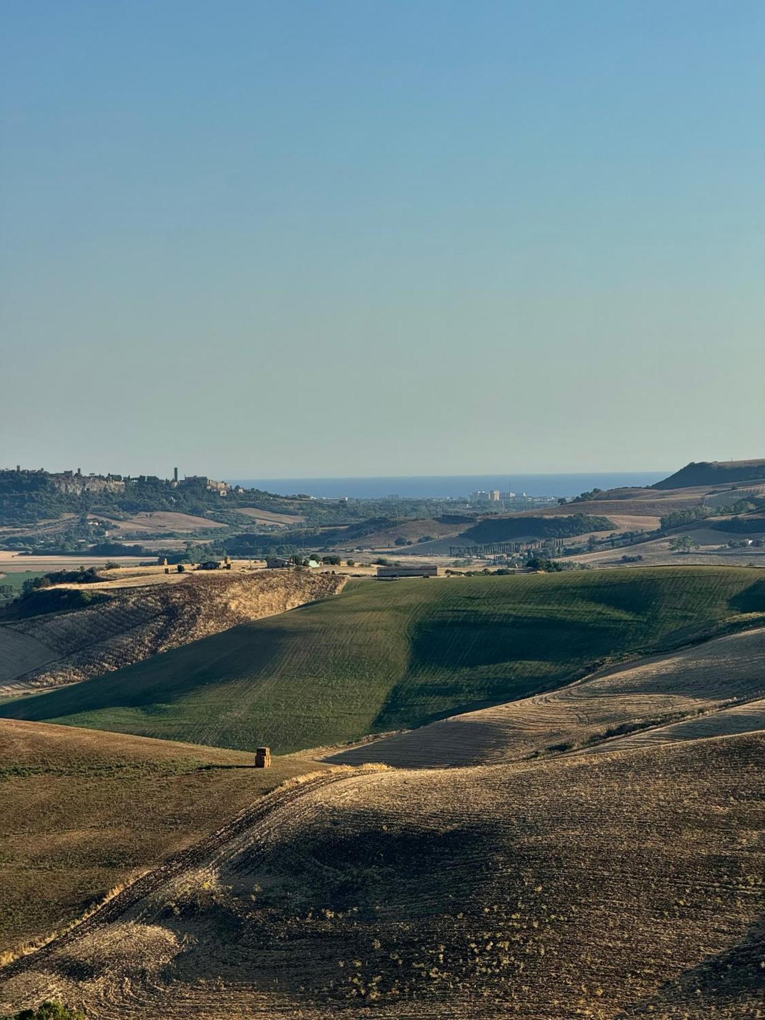 La Domus Della Regina Villa Tuscania Bagian luar foto